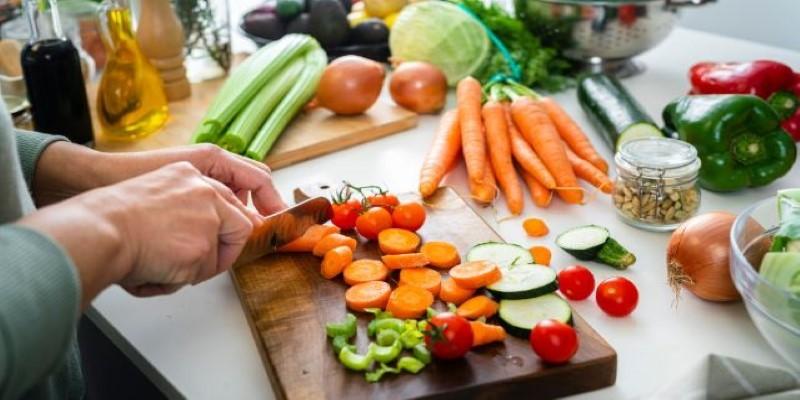 Practical Ideas for Adding Fruits and Vegetables to Everyday Meals